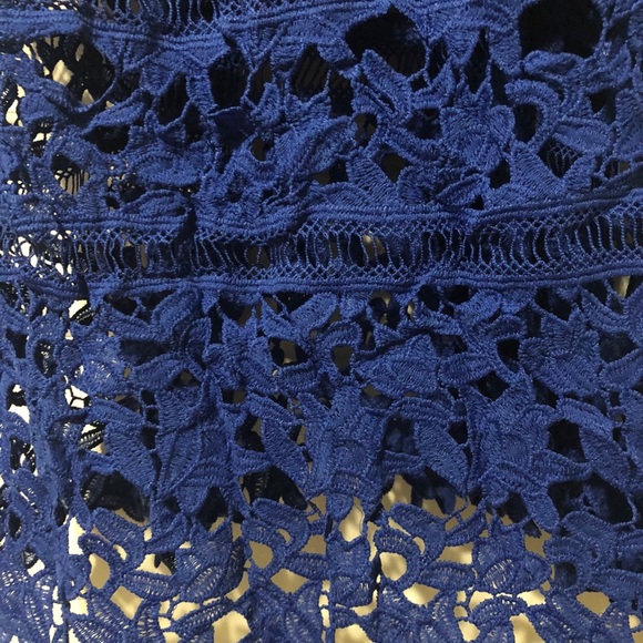 Show stopper- beautiful dress - Picture 3 of 3